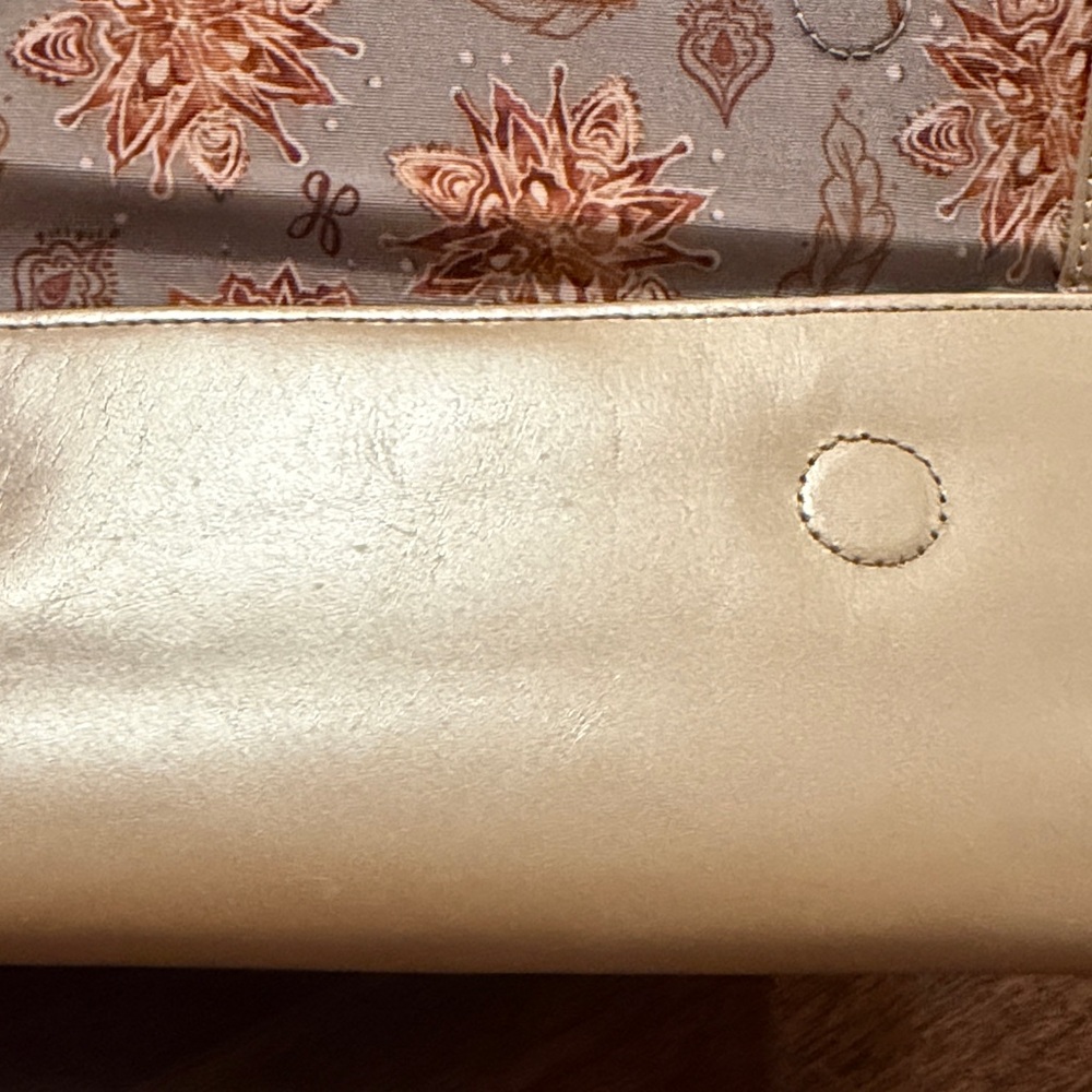 HOBO Gold Metallic Trifold Clutch/Wallet - Picture 17 of 17